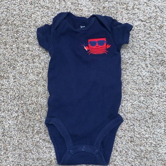 Red, white and blue outfits EUC - Picture 5 of 6